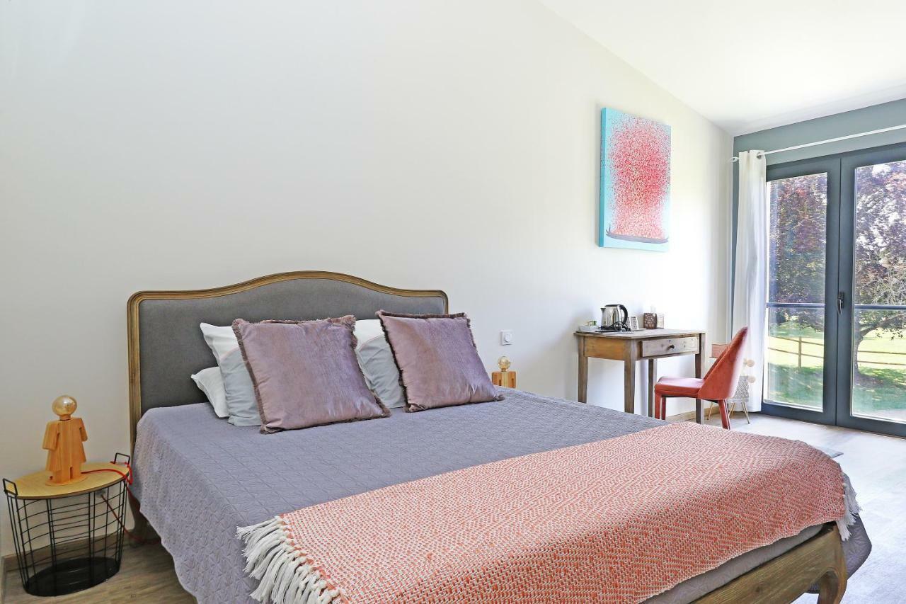 L Esprit Du Clain Chambres D Hotes Bandb De Standing Proches Du Futuroscope Golf Et Lac De St Cyr Naintre 외부 사진