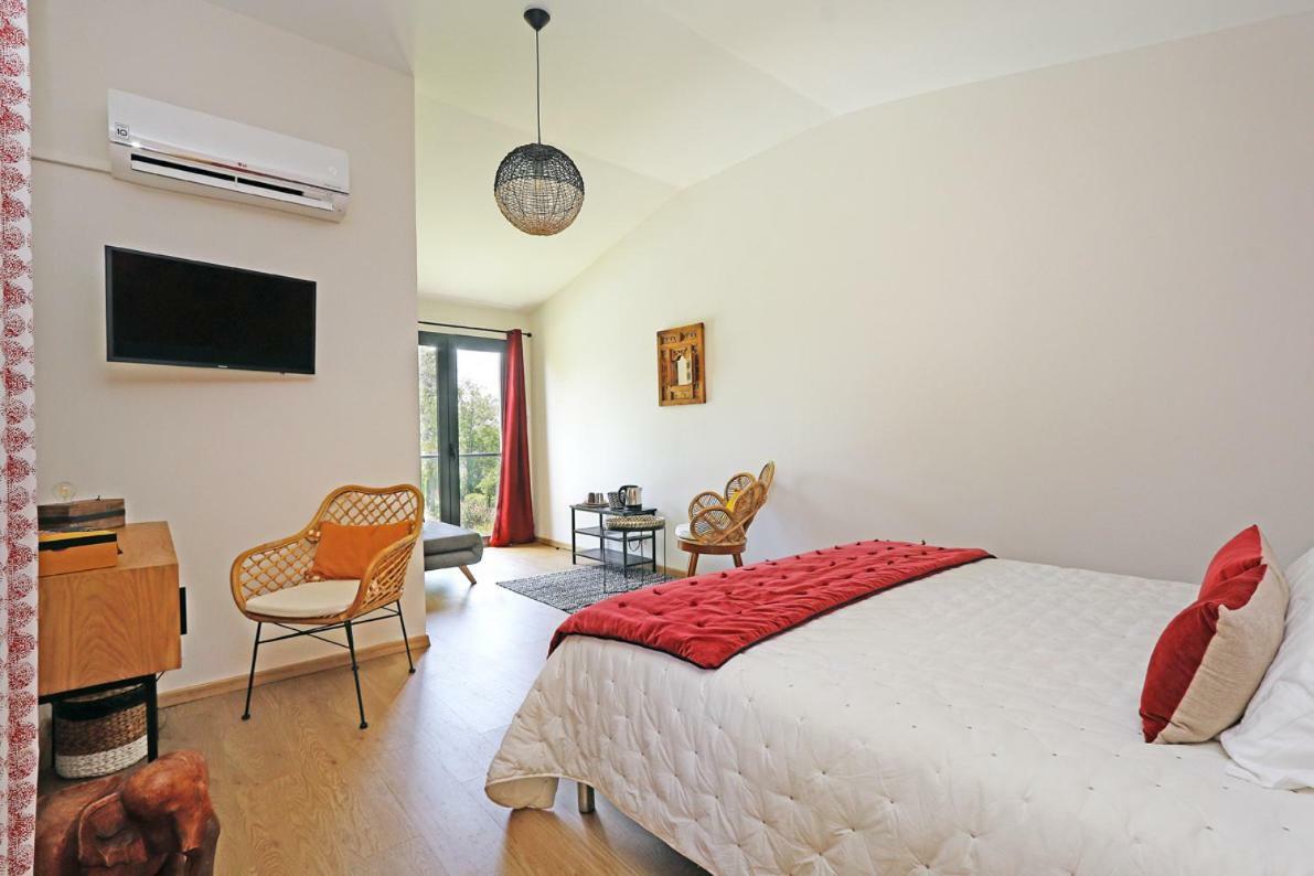 L Esprit Du Clain Chambres D Hotes Bandb De Standing Proches Du Futuroscope Golf Et Lac De St Cyr Naintre 외부 사진