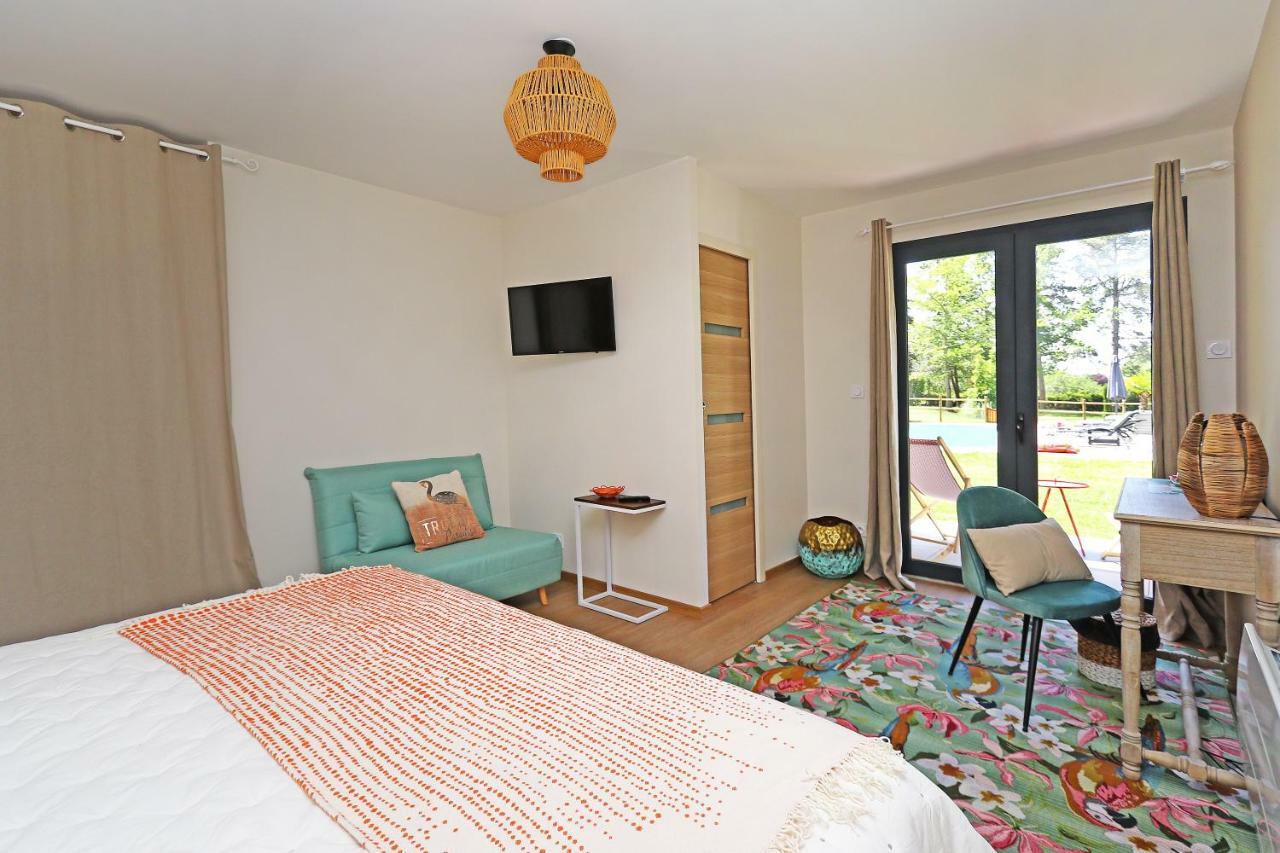 L Esprit Du Clain Chambres D Hotes Bandb De Standing Proches Du Futuroscope Golf Et Lac De St Cyr Naintre 외부 사진