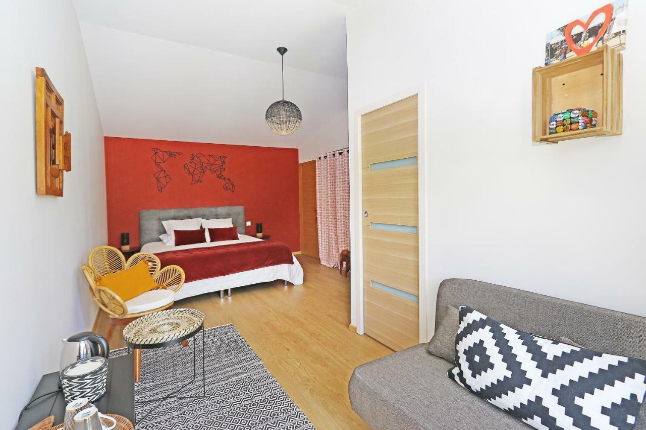 L Esprit Du Clain Chambres D Hotes Bandb De Standing Proches Du Futuroscope Golf Et Lac De St Cyr Naintre 외부 사진